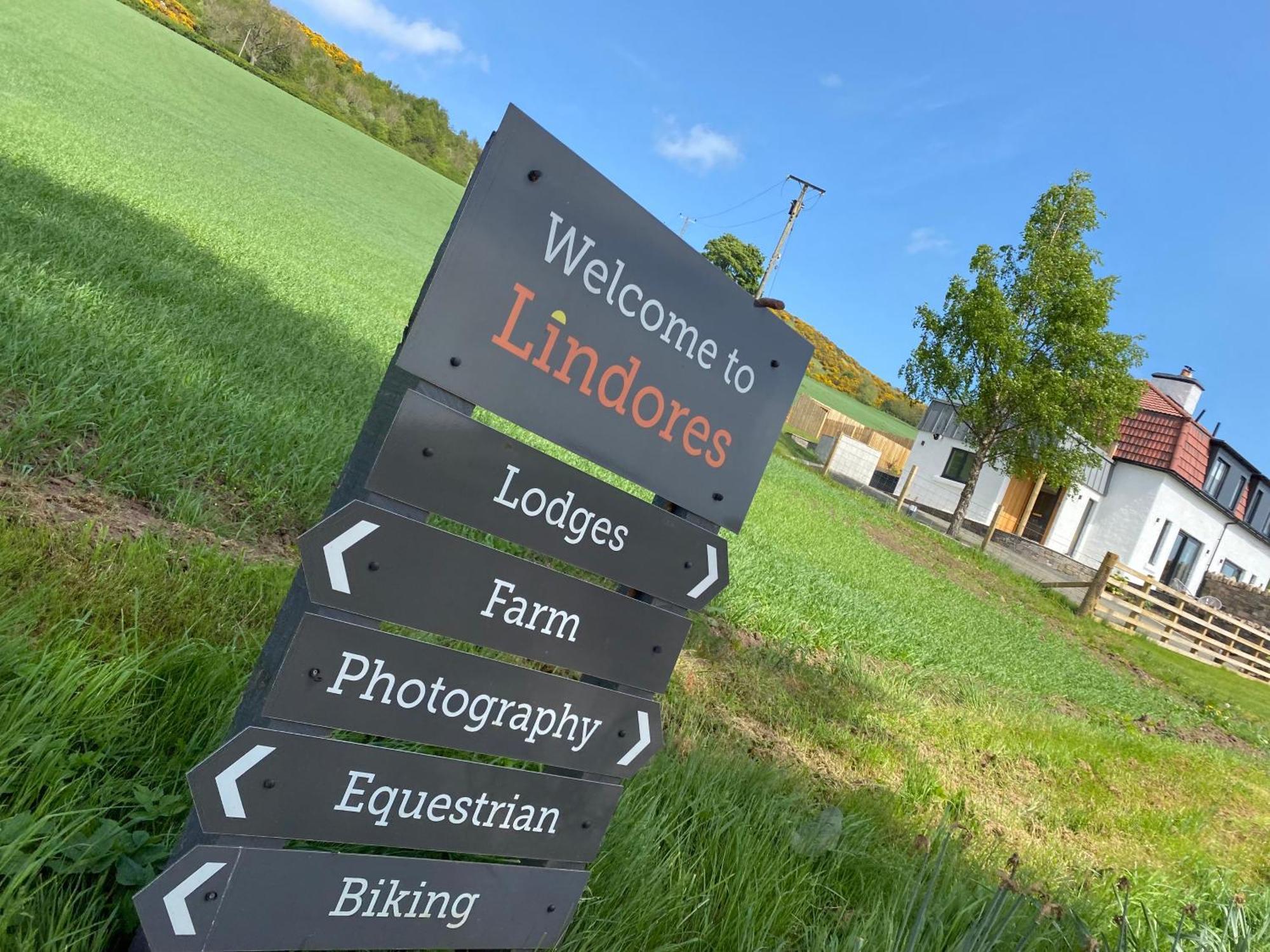Luxury Lodge With Hot Tub At Lindores Newburgh  エクステリア 写真
